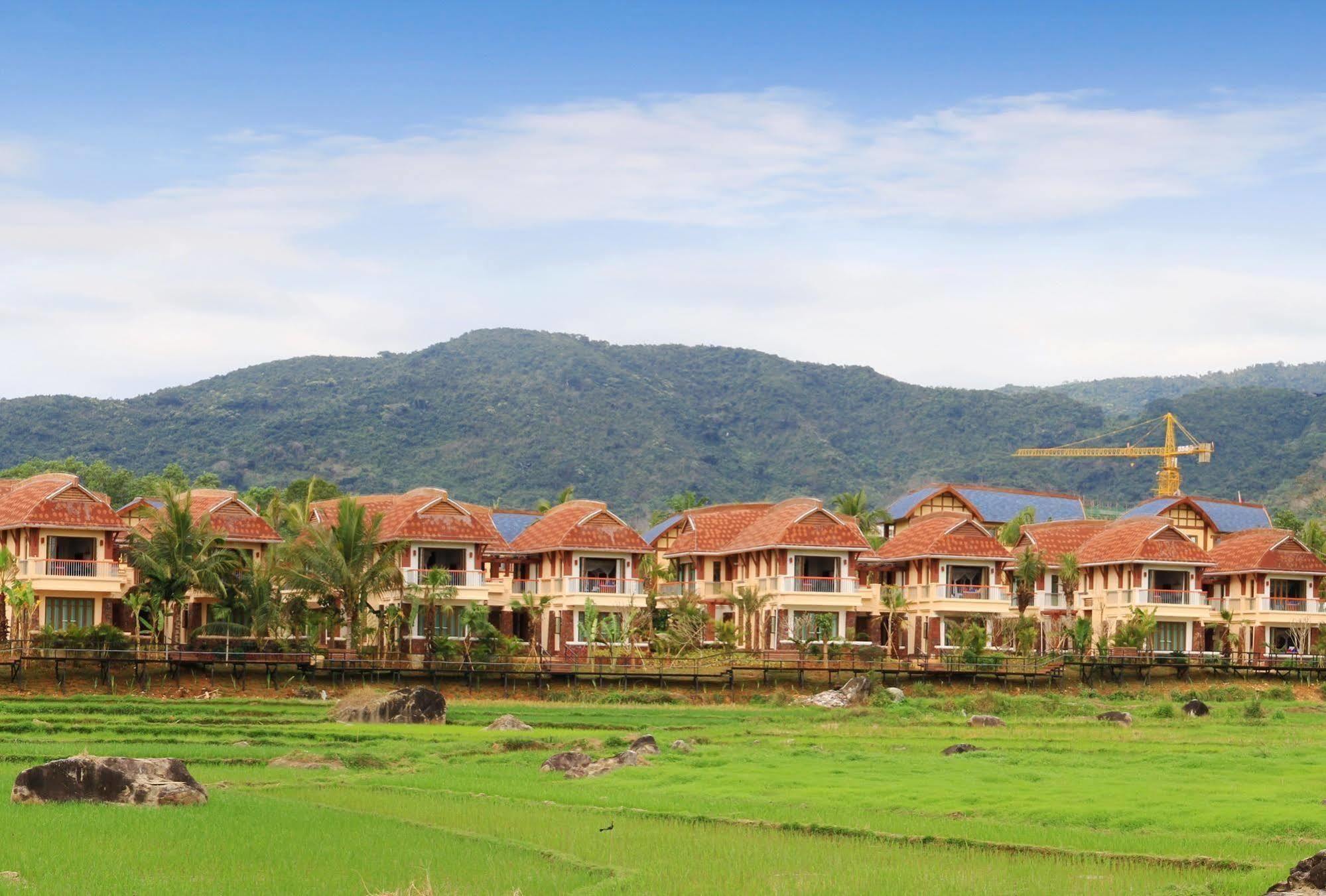Hainan Bulongsai Resort Hotel Baoting Zewnętrze zdjęcie