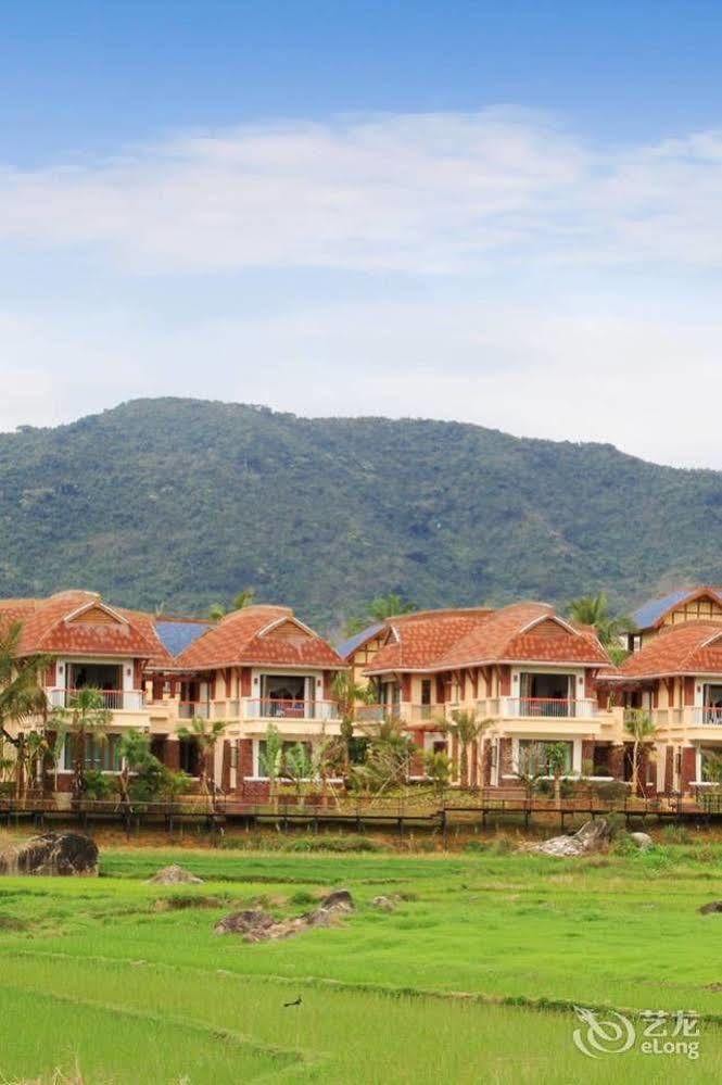 Hainan Bulongsai Resort Hotel Baoting Zewnętrze zdjęcie